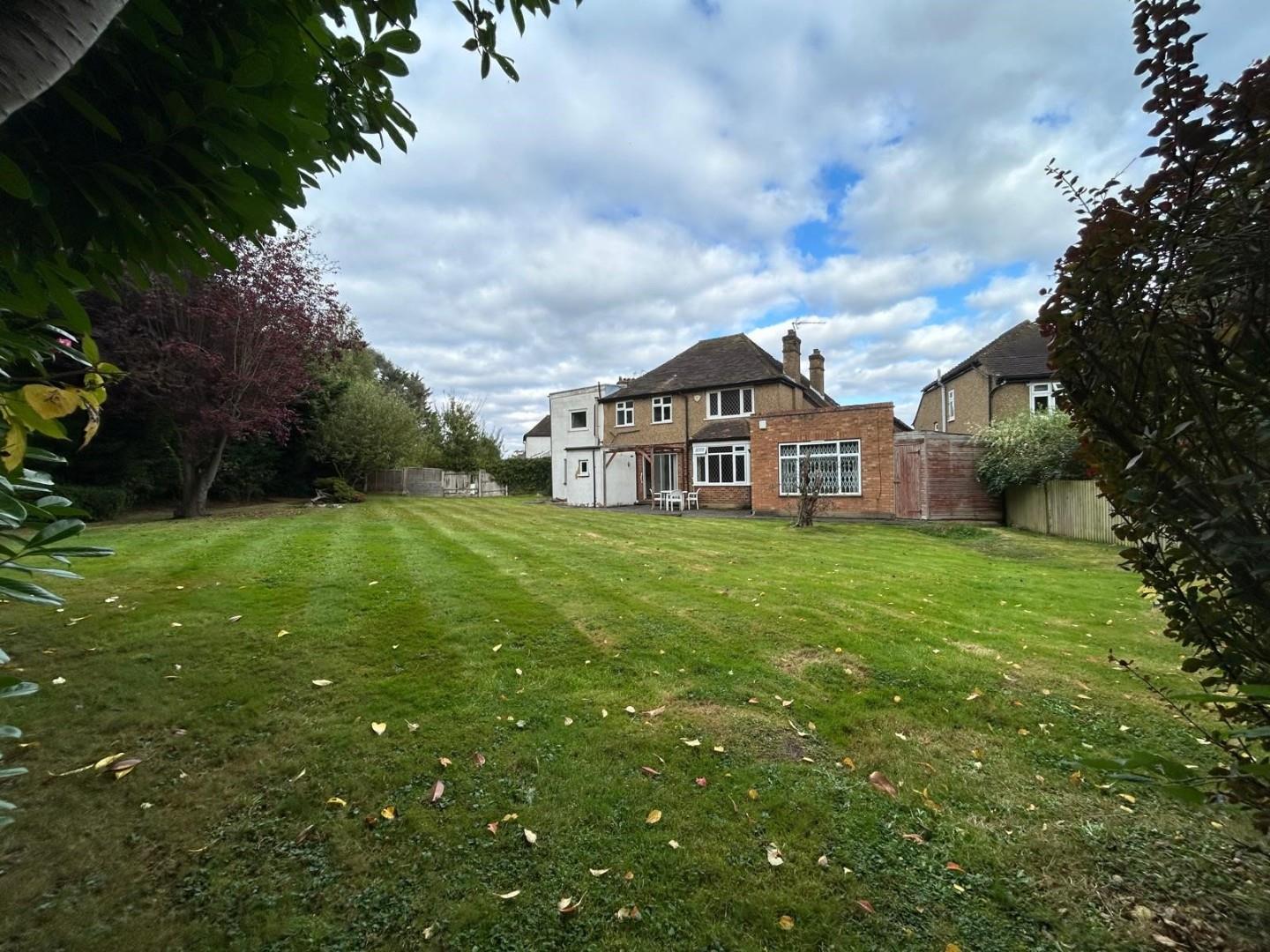 Parkside Drive, Edgware